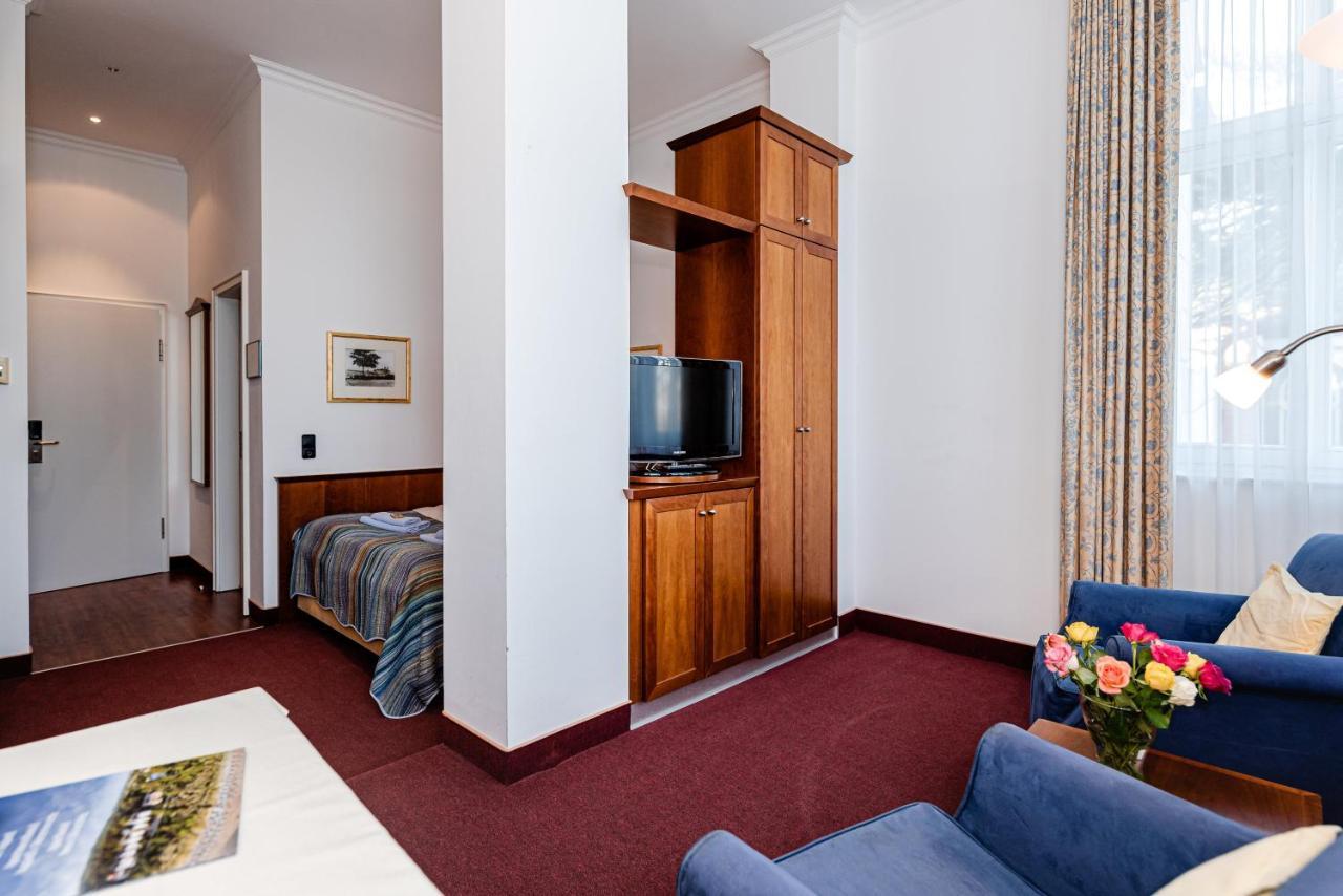 Aparthotel Seeschloesschen Зиновиц Екстериор снимка