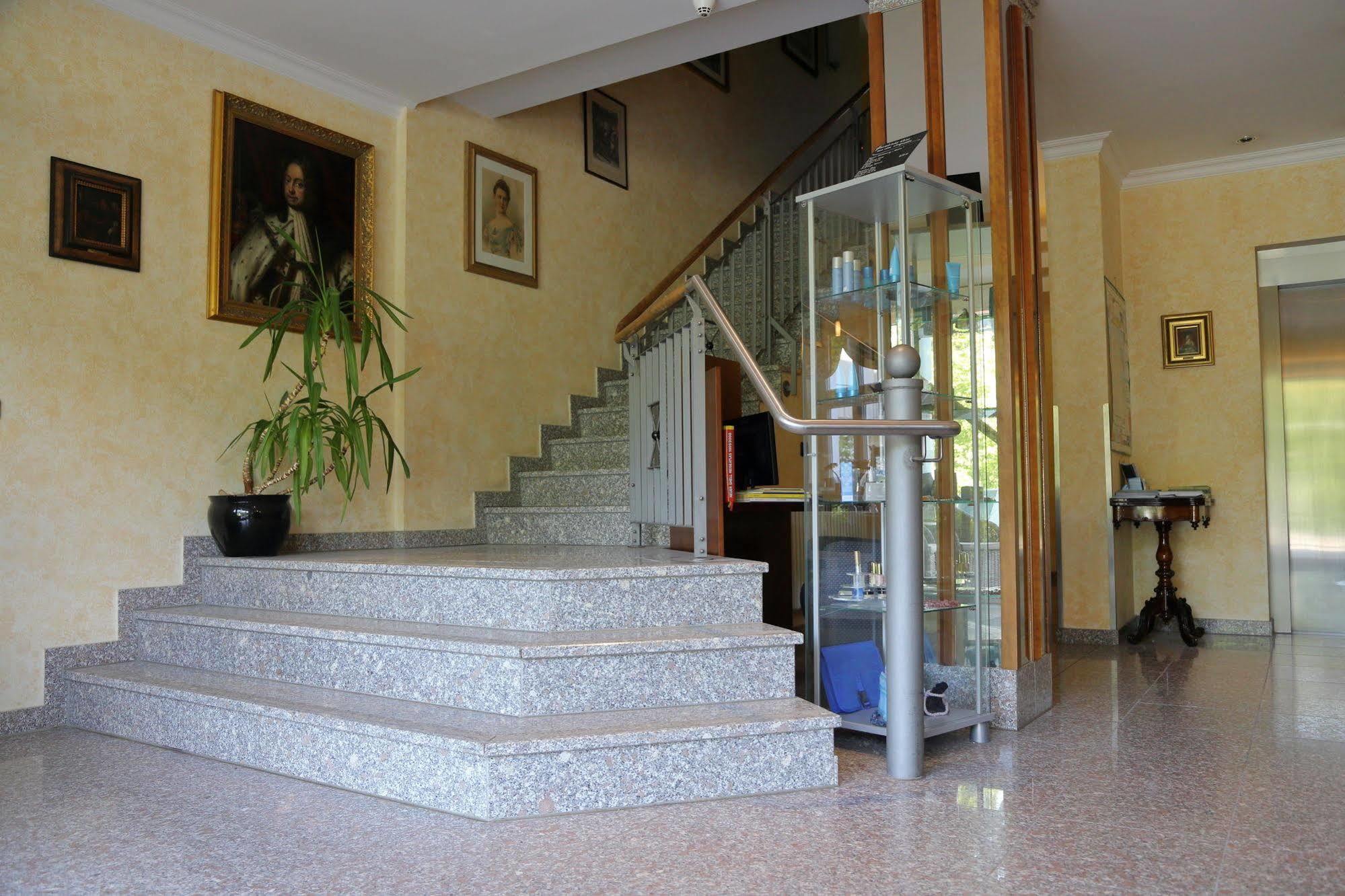 Aparthotel Seeschloesschen Зиновиц Екстериор снимка
